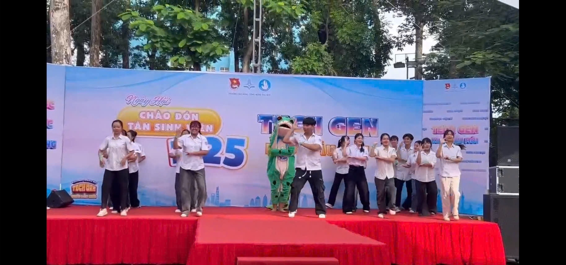 KHOA KINH TẾ TDC CHÀO ĐÓN TÂN SINH VIÊN KHÓA 2025